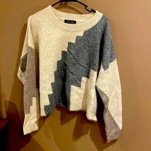 Truth by Republic Cropped Sweater- Size Large- Cream, Gray & Taupe